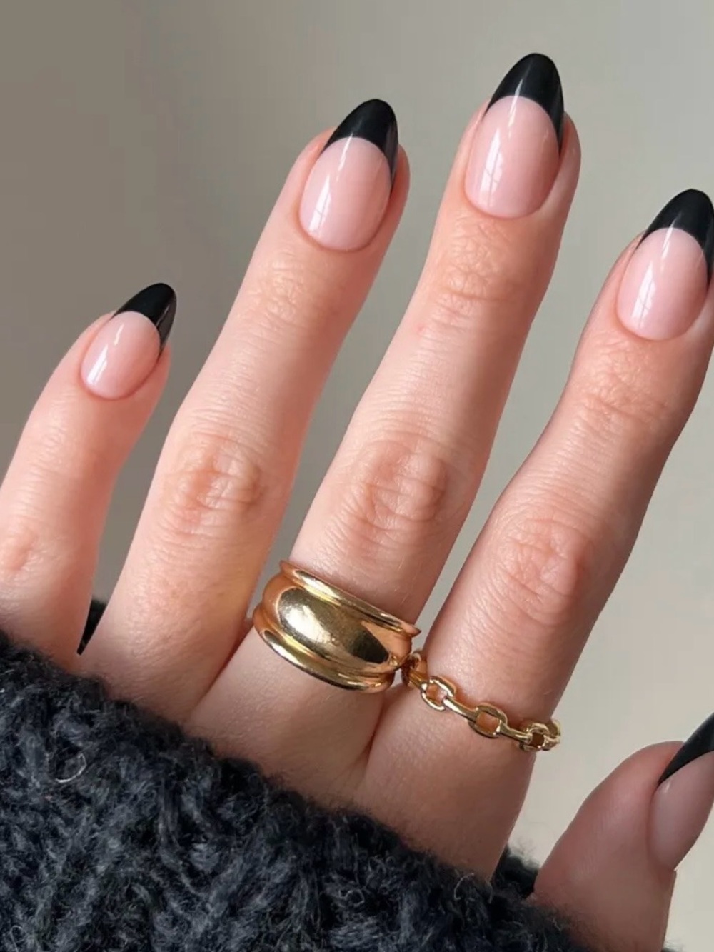 Glamnetic Short Almond Caviar Nails